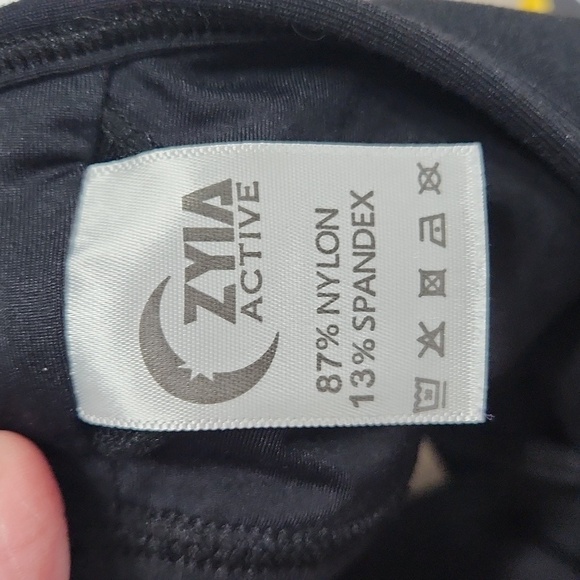 ZYIA Grid Bra Black - Picture 5 of 5